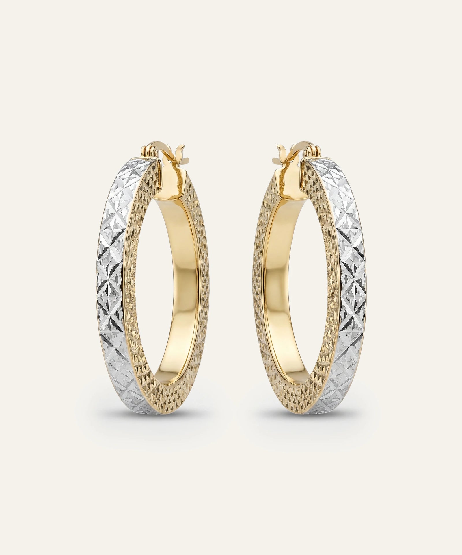Oroventi Two-toned Detailed Hoops
