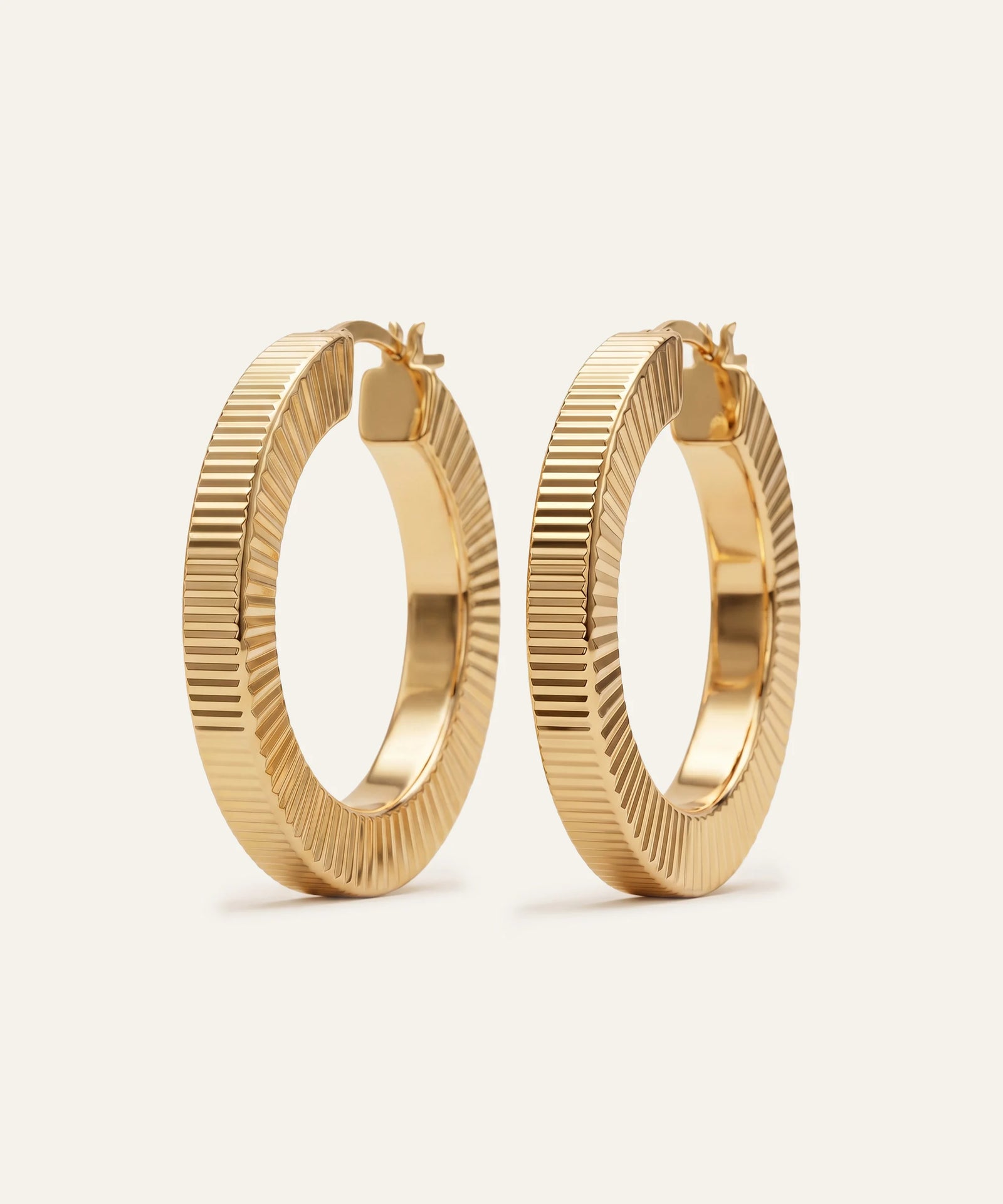 Oroventi Ridged Hoop Earrings