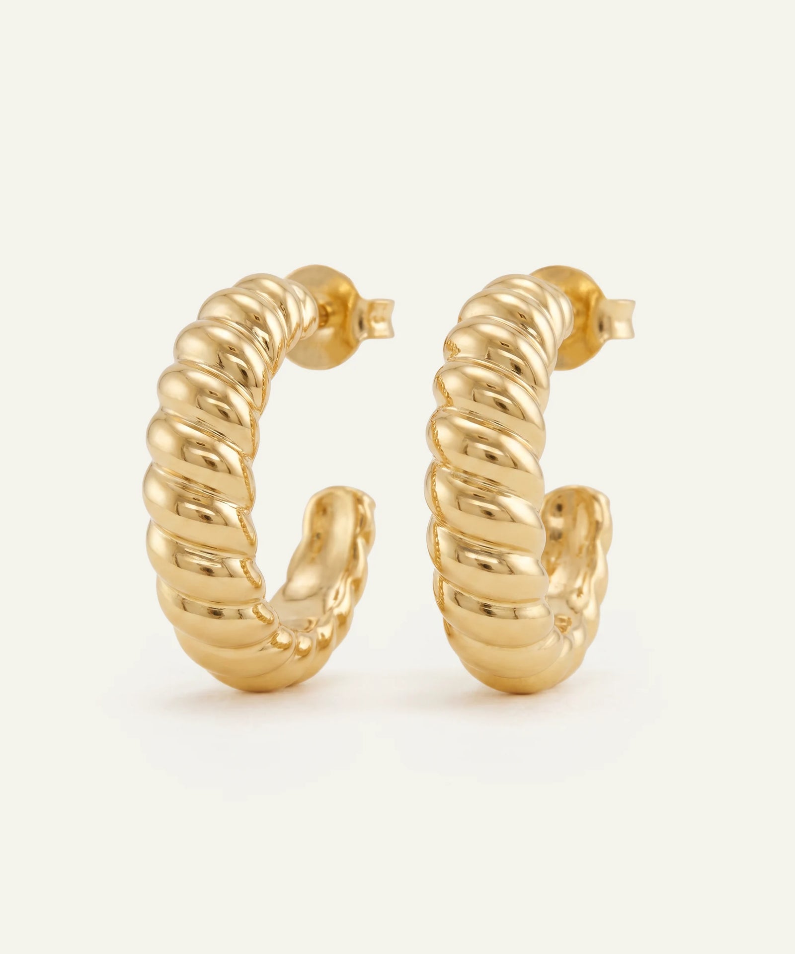 Oroventi Ribbed Hoop Earrings