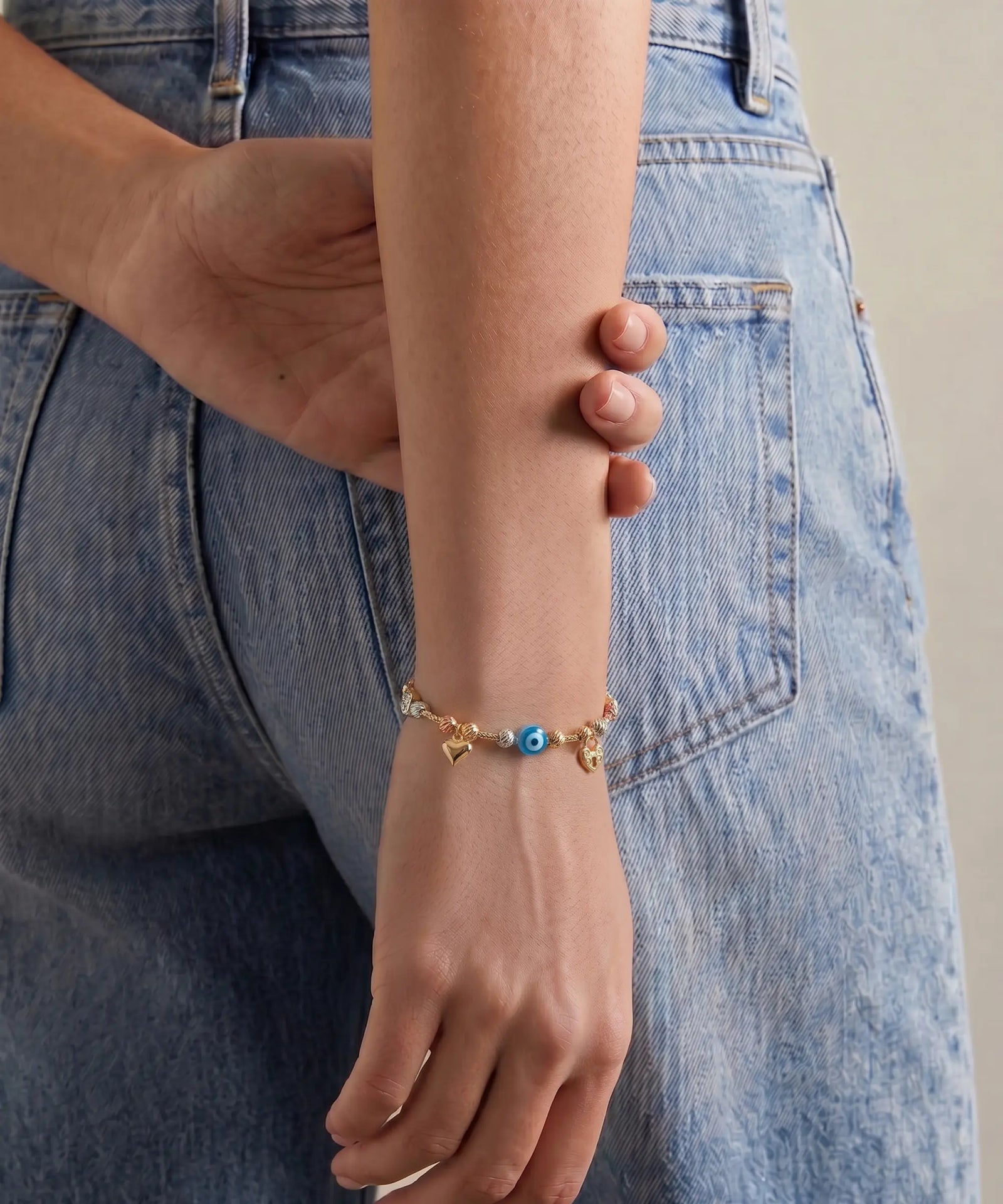 Oroventi CZ Evil Eye Bracelet with Heart Charms