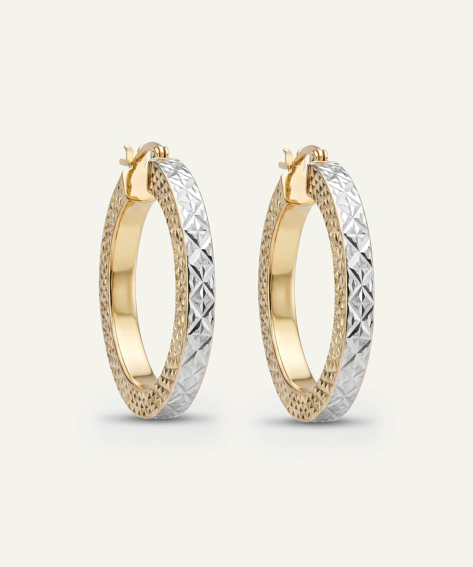 Oroventi Two-toned Detailed Hoops