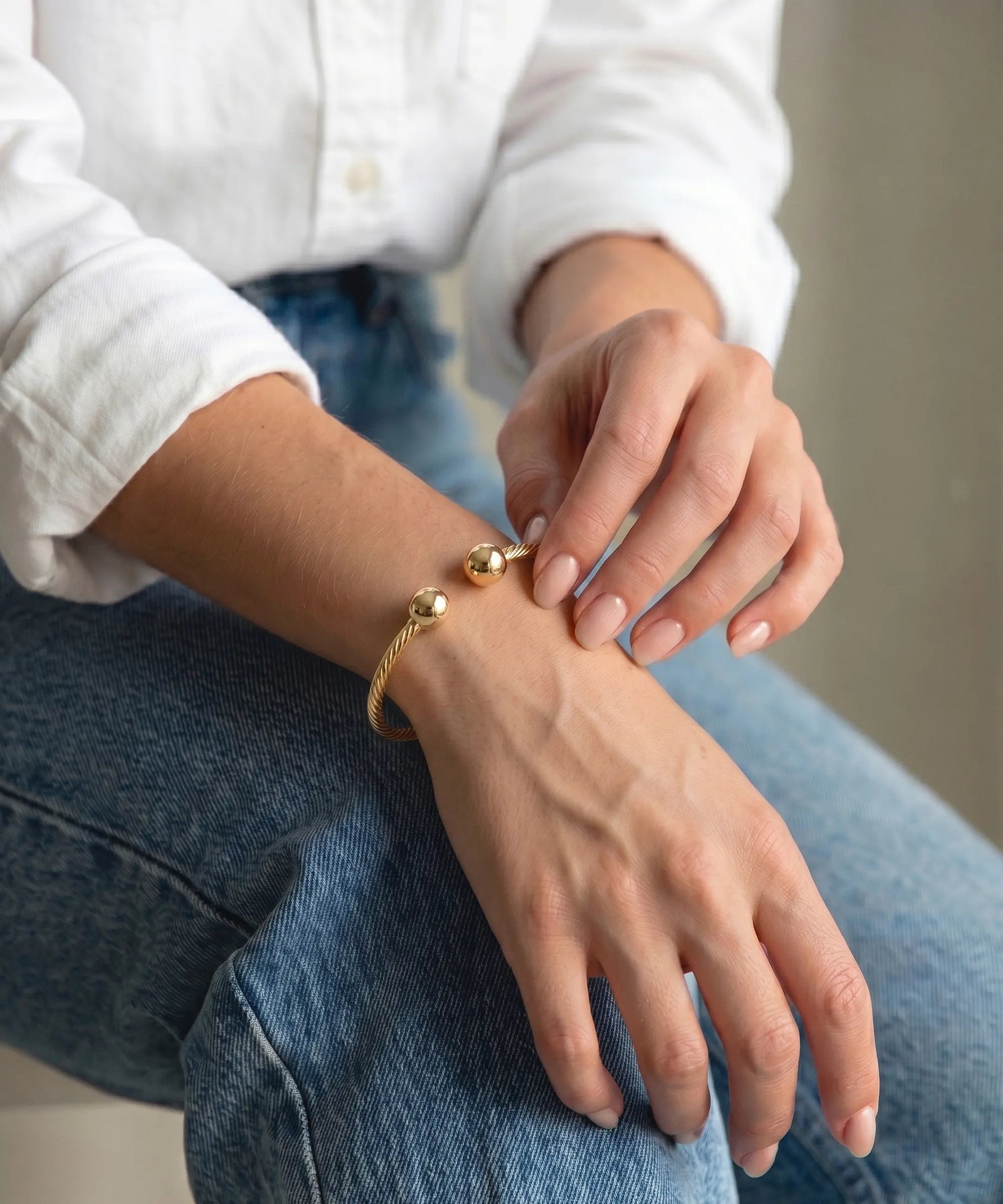 Oroventi Twisted Open Cuff Bangle