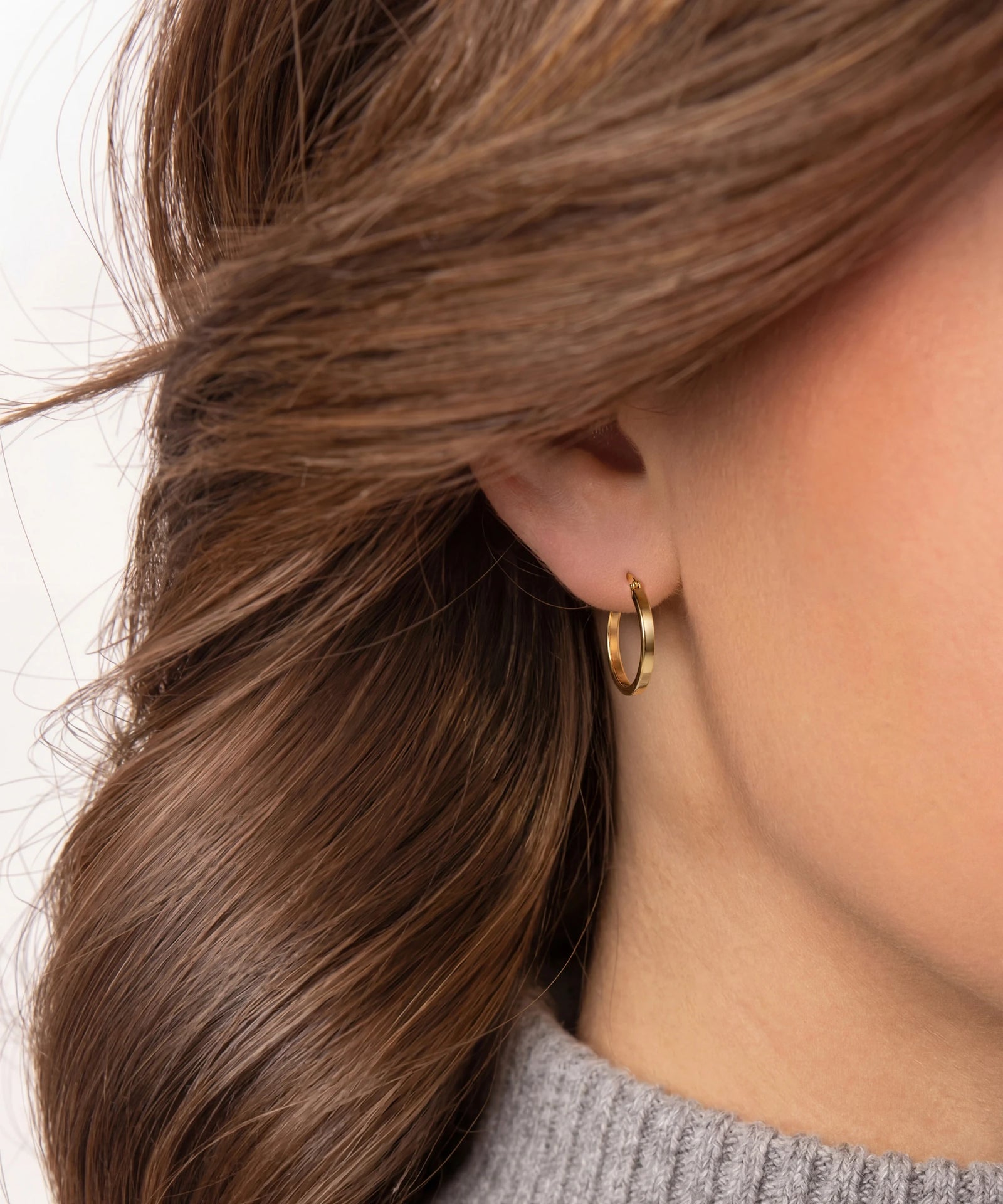 Oroventi Twisted Hoops