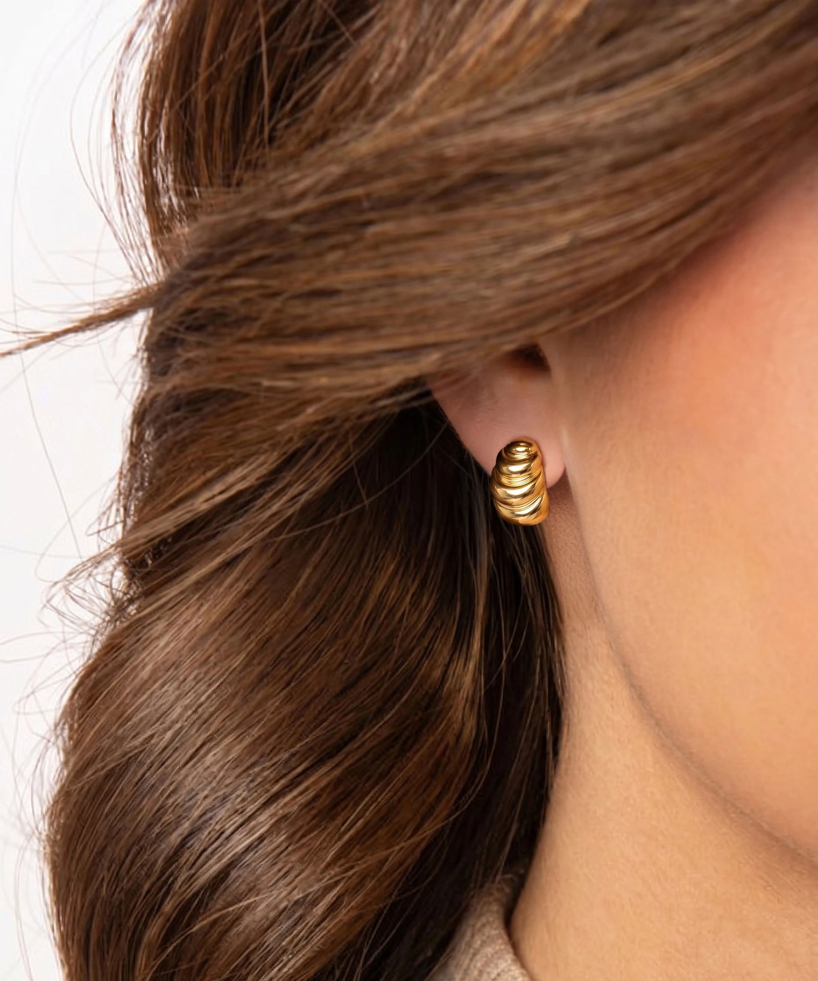 Oroventi Swirled Studs