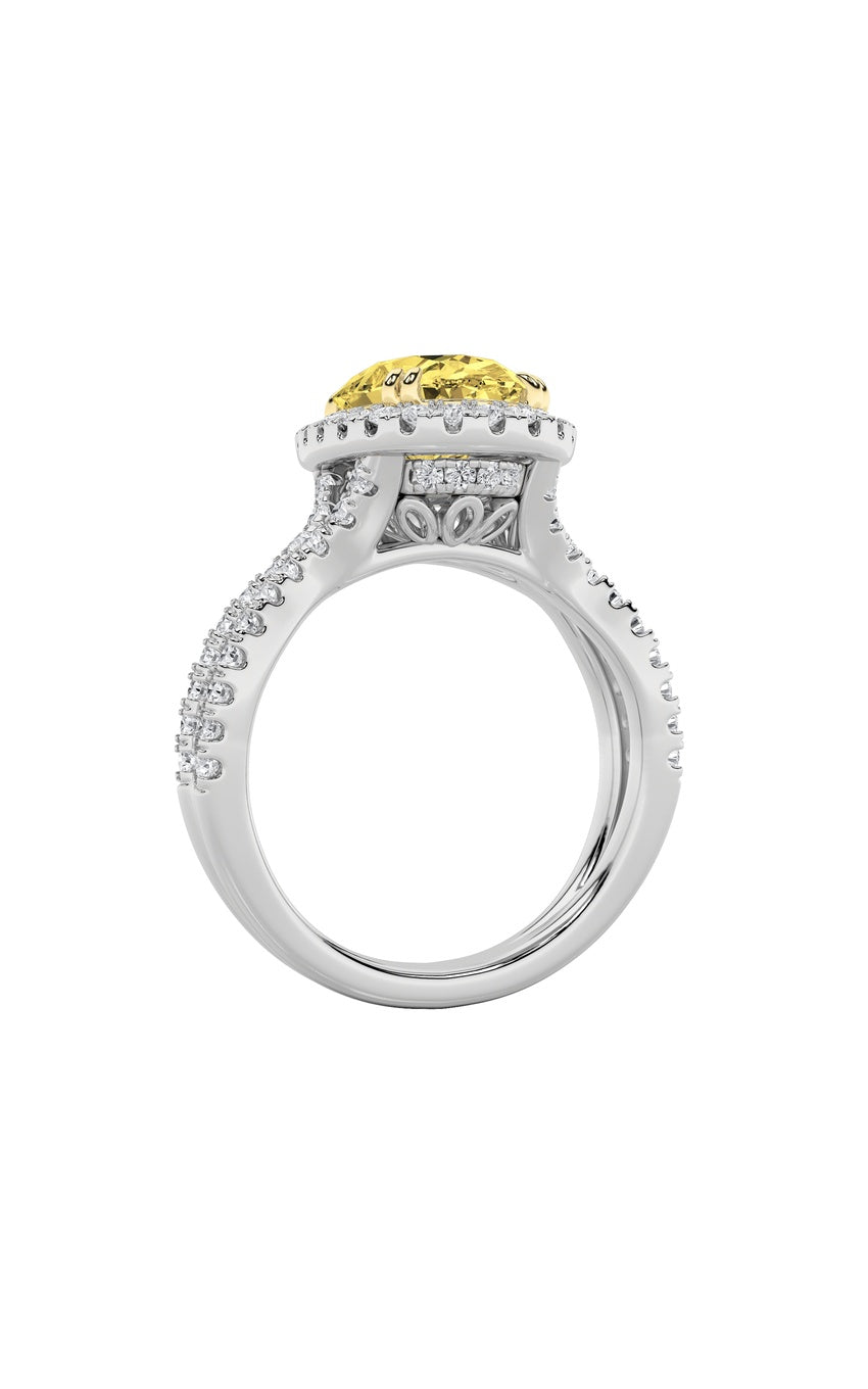 4Cttw Oval Shaped Lab Grown Diamond (F/VS) Split Shank Halo Engagement Ring in 14K Gold