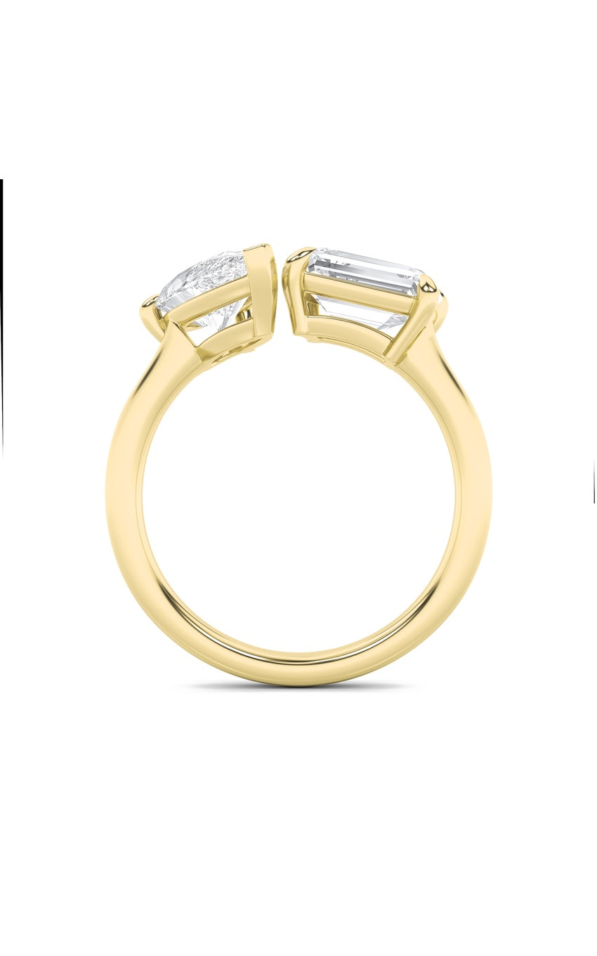 3Cttw Emerald Shaped Lab Grown Diamond (F/VS) Toi et Moi Fashiion Ring in 14K Gold