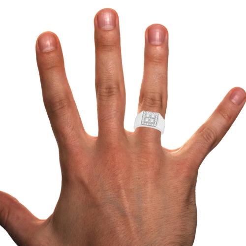 Elegant Looking Diamond Men's Ring