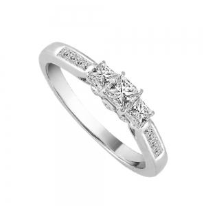 0.5ct. T.w. Dimond Princess 3stone W/sides Ring thumbnail 3