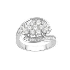 1.75 CT. T.W. DIAMOND FLOWER STYLE RING IN 14K GOLD