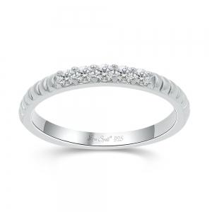 Love Spell® Lab-grown Diamonds 5-stone Anniversary Band - 0.25 Ct. T.w. thumbnail 4