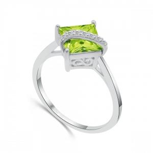 Love Spell® Lab-grown Diamonds And Peridot Ring - 0.05 Ct. T.w. thumbnail 3