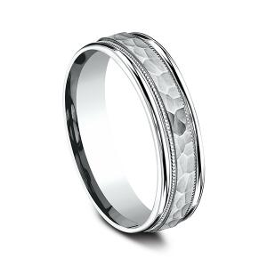 Comfort-fit Design Wedding Band thumbnail 2